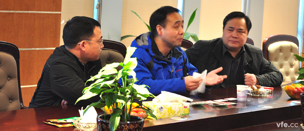 全國電磁計量技術(shù)委員會邵海明秘書長在湖南省計量檢測研究院李慶先副院長的陪同下，蒞臨銀河電氣指導(dǎo)工作